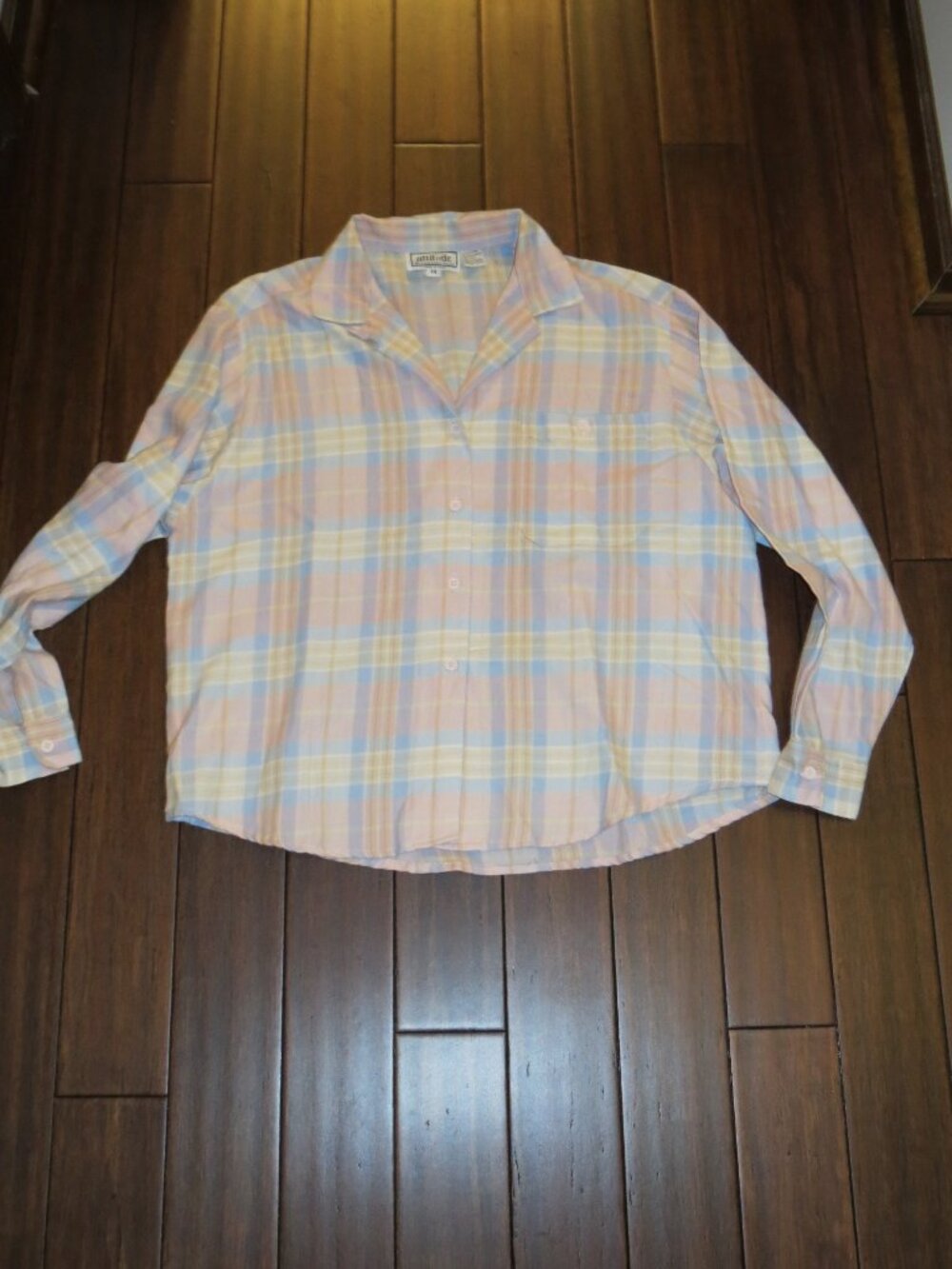 Vintage New Attitude Women’s Size 14 Button Up Shirt Grandmacore Good Condition